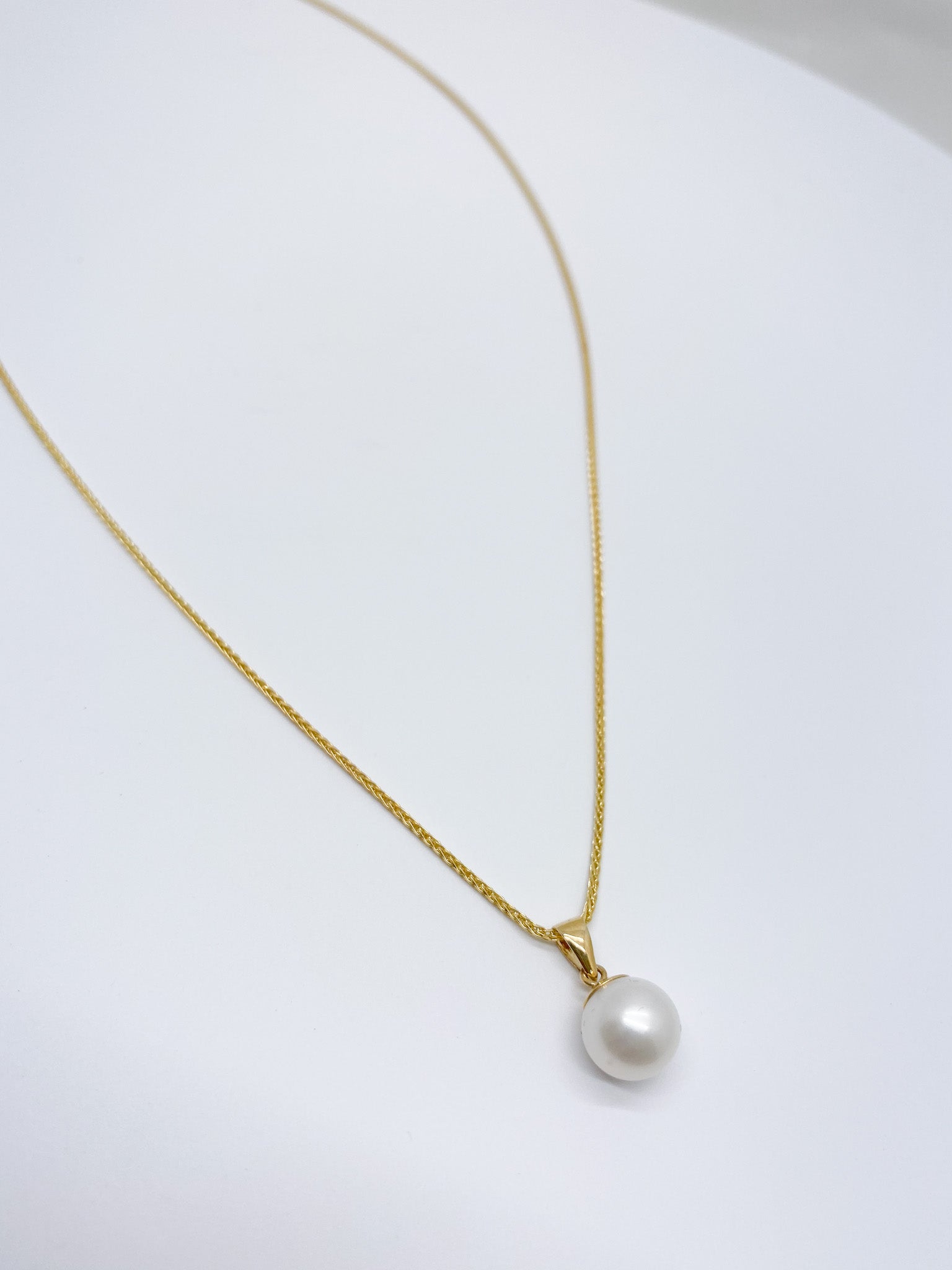 Floating Pearl Yellow Gold Necklace